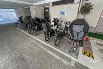 電動自転車用の駐輪場