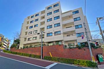 ジュウェル小石川の外観（北側から）