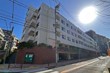 ジュウェル小石川の外観（北側から）