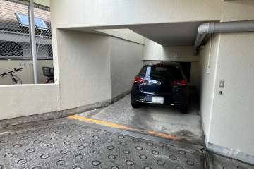 敷地内駐車場（屋内平面式）