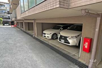 敷地内駐車場（屋内平面式）