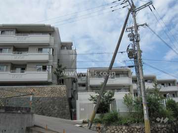 ワコーレ逆瀬川野上一丁目の外観（北東側から）