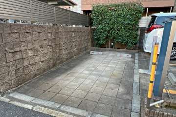 敷地内駐車場（屋外平面式）