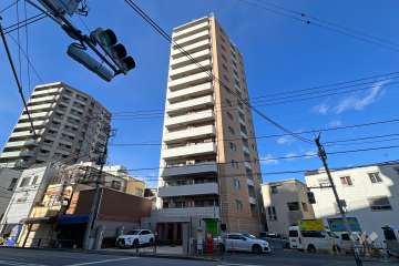 ブランズ文京本駒込の外観（南東側から）