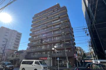 朝日千駄木マンションの外観（北東側から）