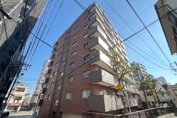 朝日千駄木マンションの外観（北西側から）