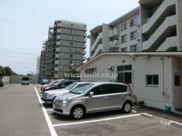敷地内駐車場（屋外平面式）