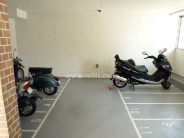 バイク置き場（屋内）