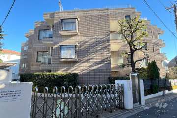 プレステージ千駄木の外観（北西側から）