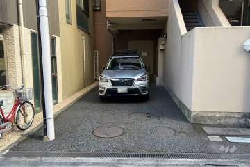 敷地内駐車場（屋外平面式）