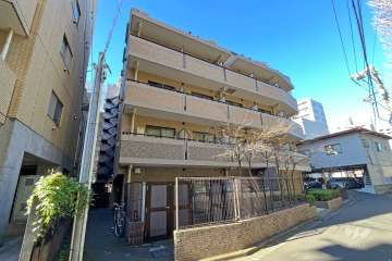 エスコート音羽の外観（南東側から）