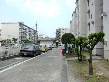 敷地内駐車場（屋外平面式）