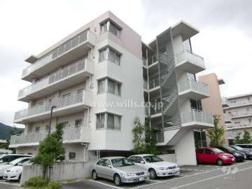 ルネサンクタスナシオンヒルズB棟の外観（東側から）