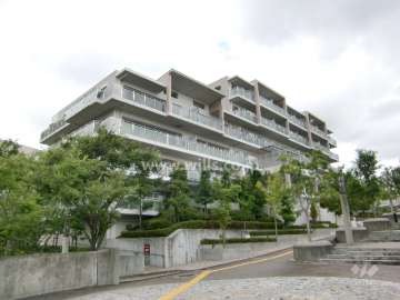 ルネサンクタスナシオンヒルズD4棟