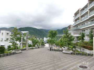 マンション東側のスペース