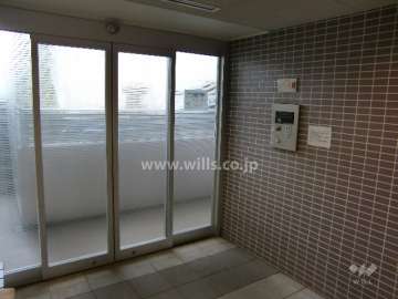 オートロック付きです。