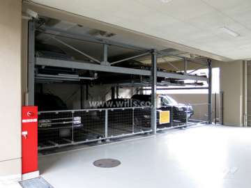 敷地内駐車場（屋内機械式）