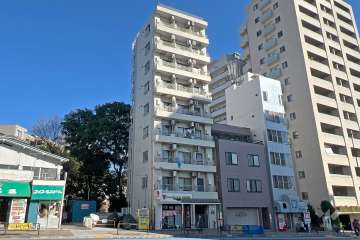 パレドール文京第3の外観（西側から）