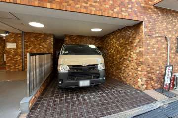 敷地内駐車場（屋内平面式）