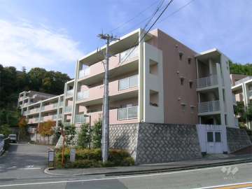 セーリオ宝塚2番館の外観