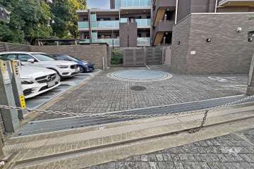 敷地内駐車場（屋外機械式）