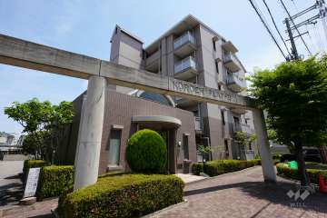 香櫨園フラットB棟の外観（北西側から）