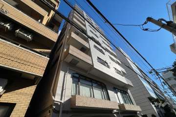 中銀音羽マンシオンの外観（北西側から）　