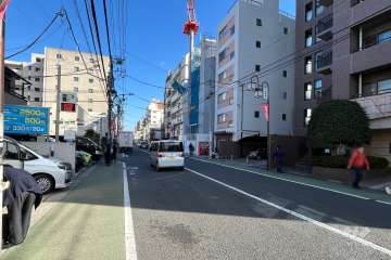 敷地北側の前面道路