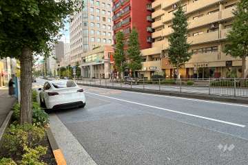 敷地東側の前面道路