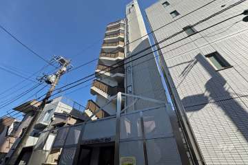 パールマンション白山の外観（北西側から）