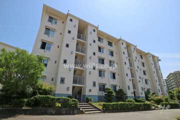 上田東町住宅2号棟の外観（北側から）