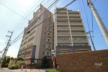 ハイネスクラウズ宝塚中山ボスタージェの外観（南東側から）