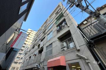 フジメゾン千駄木の外観（南東側から）
