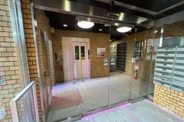 エントランスホール