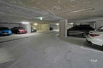 敷地内駐車場（屋内平面式）