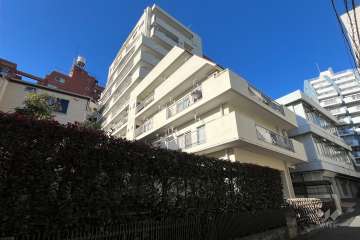 コンドミニアム千駄木の外観（南東側から）