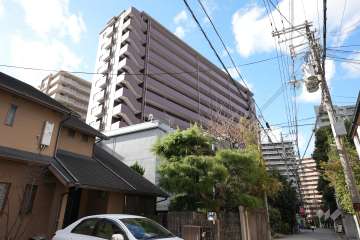 グラン・ブルー宝塚の外観（北東側から）
