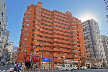 朝日江戸川橋マンションの外観（北西側から）