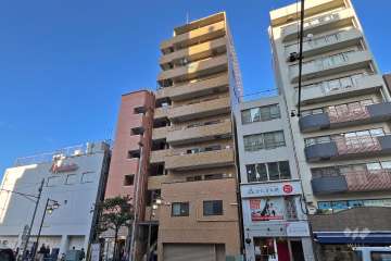 ライオンズマンション文京根津の外観（南西側から）