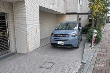 敷地内駐車場（屋外平面式）