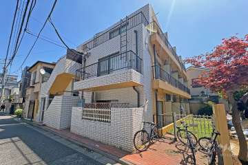 センチュリーマンション本駒込の外観（北西側から）