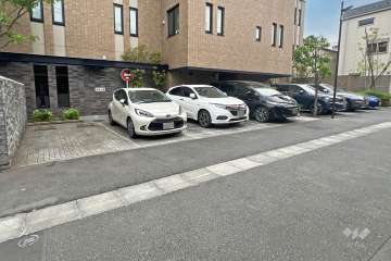 敷地内駐車場（屋外平面式）