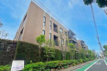 ザ・パークハウス小日向の外観（南東側から）