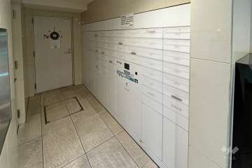 宅配ボックスと共用ポスト