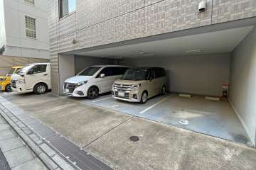 敷地内駐車場（屋内平面式）