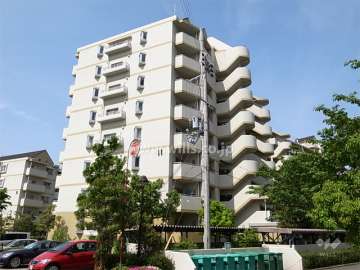 武庫川第2一番街11号棟の外観（東側から）