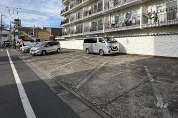 敷地内駐車場（屋外平面式）