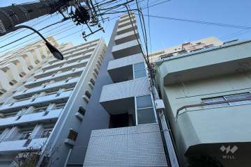 アトラス大塚南フラットコートの外観（北東側から）
