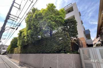 クレッセント目白の外観（北側から）