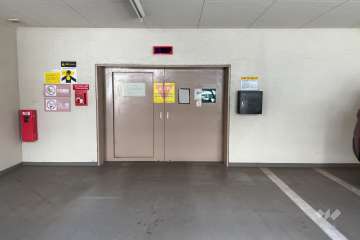 敷地内駐車場（屋内機械式）